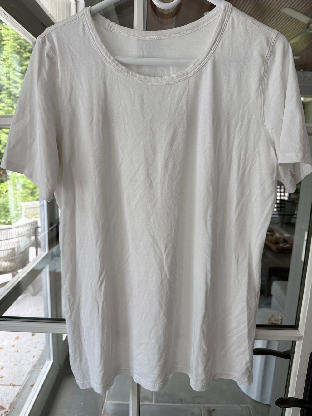 lululemon athletica White Short Sleeve Scoop Neck Tee Shirt